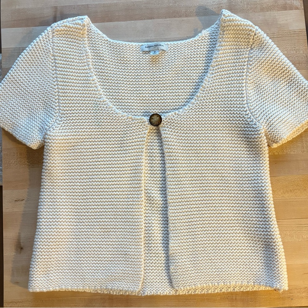 Banana Republic Women’s Cream Knit Sweater